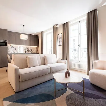 Relax In A Charming Flat In Le Marais Paris